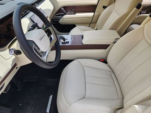New 2026 Land Rover Range Rover Long Wheelbase SE AWD/4WD image 12