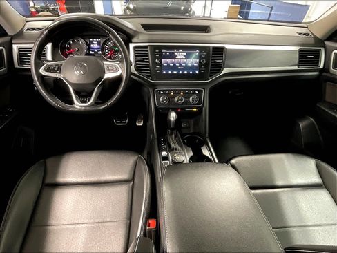 Used 2021 Volkswagen Atlas SE w/ Panoramic Sunroof Package AWD/4WD image 22