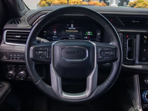 Used 2023 GMC Yukon XL Denali AWD/4WD image 25