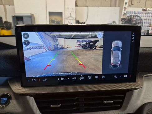 Certified 2025 Ford Explorer Active AWD/4WD image 36