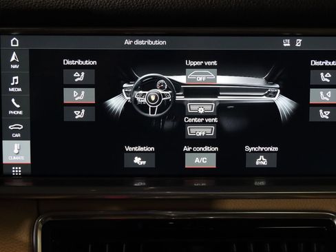 Used 2018 Porsche Panamera 4 image 58