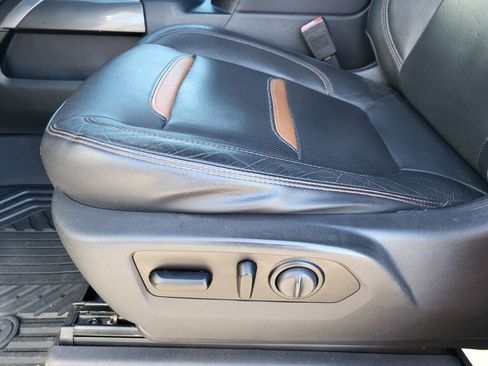 Used 2020 GMC Sierra 1500 AT4 w/ Off-Road Performance Package image 19