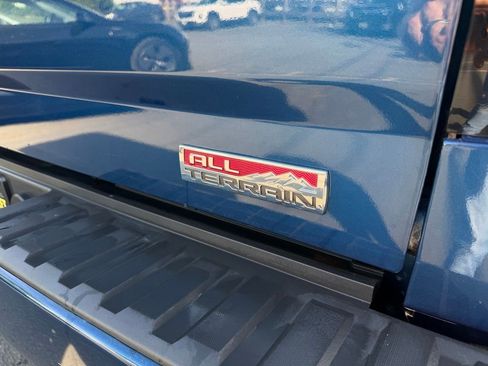 Used 2017 GMC Sierra 1500 SLT AWD/4WD image 11