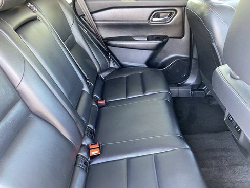 Certified 2025 Nissan Rogue SL w/ SL Premium Package FWD image 12