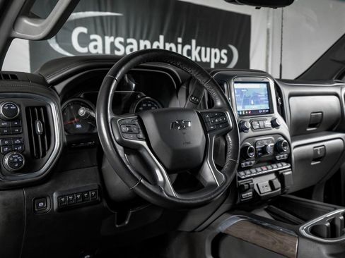 Used 2022 Chevrolet Silverado 2500 LTZ w/ LTZ Plus Package image 15