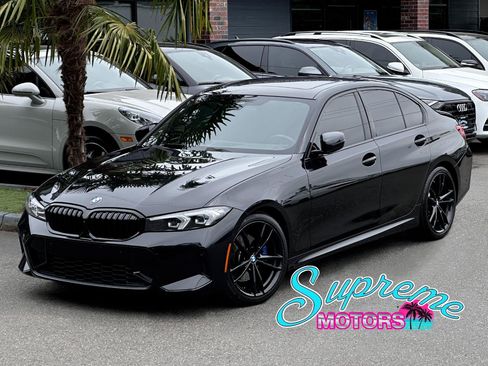 Used 2024 BMW 330i Sedan w/ M Sport Package RWD image 1