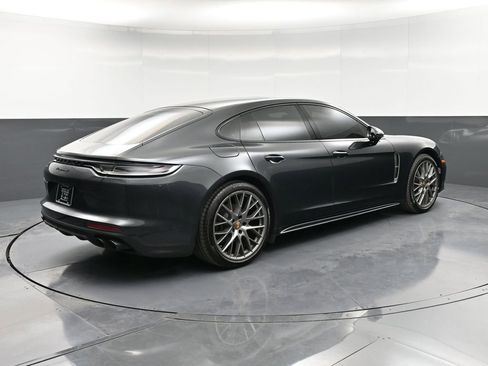 Certified 2023 Porsche Panamera 4 Platinum Edition image 8