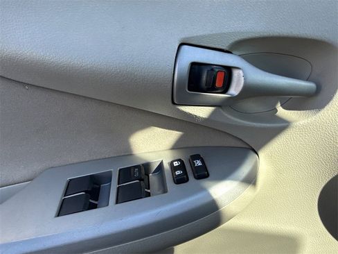 Used 2012 Toyota Corolla LE image 20