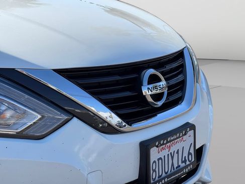 Used 2016 Nissan Altima 2.5 SV FWD image 25