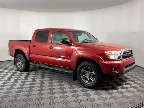 Used 2012 Toyota Tacoma PreRunner image 6
