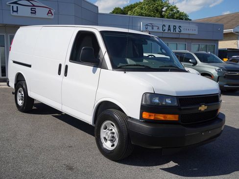 Used 2025 Chevrolet Express 2500 w/ Communications Package RWD image 3