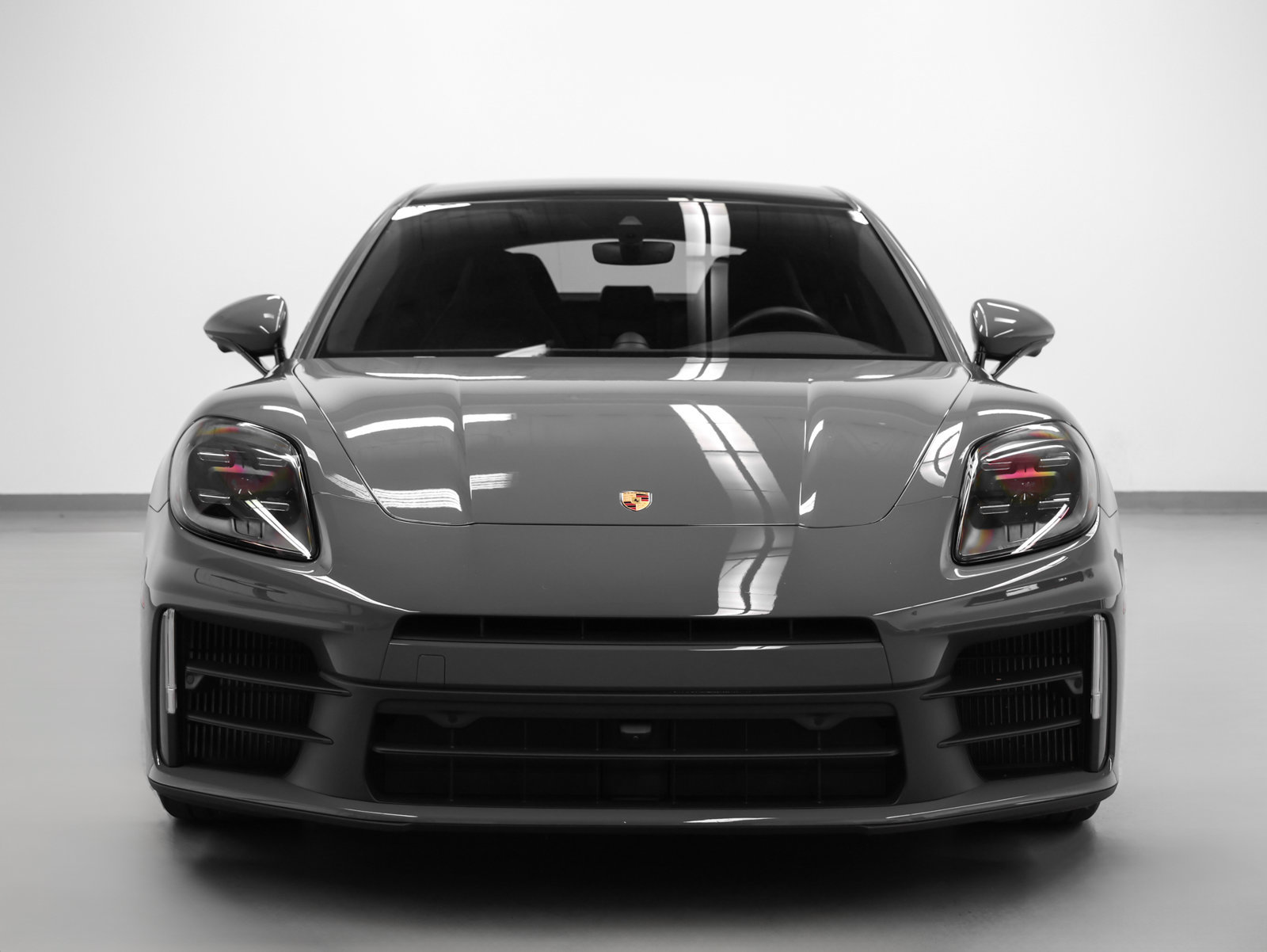 Certified 2025 Porsche Panamera 4 AWD/4WD image 8