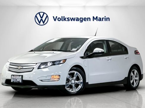 Used 2013 Chevrolet Volt Premium w/ Premium Trim Package image 1