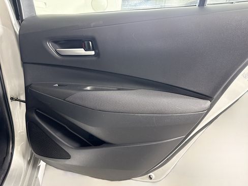 Used 2021 Toyota Corolla LE FWD image 27