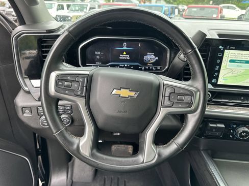 Used 2024 Chevrolet Silverado 2500 LTZ w/ LTZ Convenience Package AWD/4WD image 12