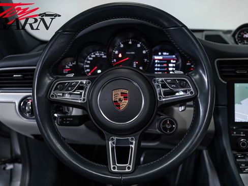 Used 2017 Porsche 911 Carrera 4 AWD/4WD image 35