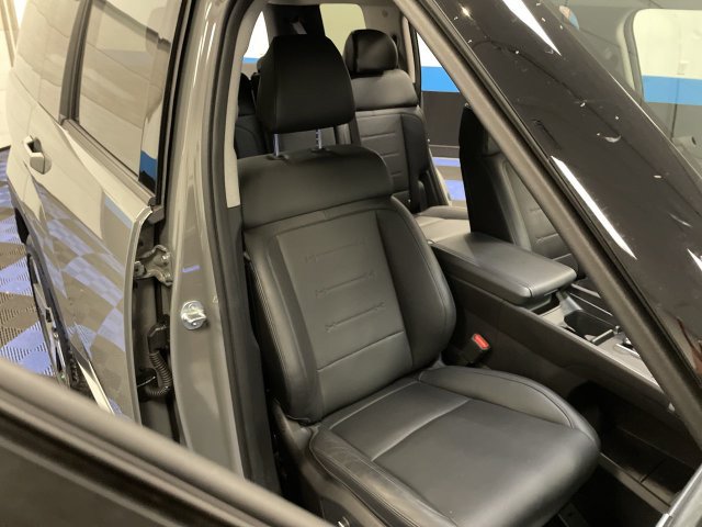 Used 2025 Hyundai Santa Fe Limited AWD/4WD image 26