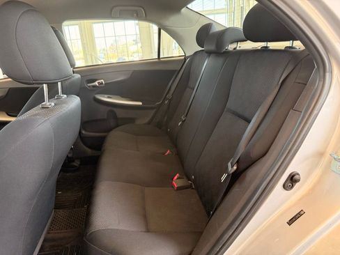 Used 2010 Toyota Corolla S FWD image 10
