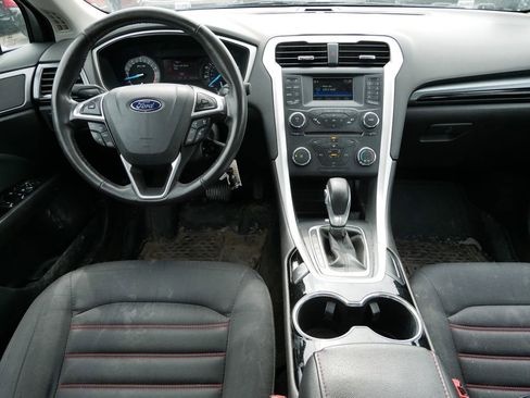 Used 2015 Ford Fusion SE w/ Equipment Group 201A image 14