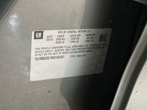 Used 2017 Chevrolet Volt Premier w/ Driver Confidence II Package image 28