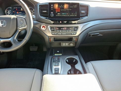 Certified 2024 Honda Passport EX-L image 15