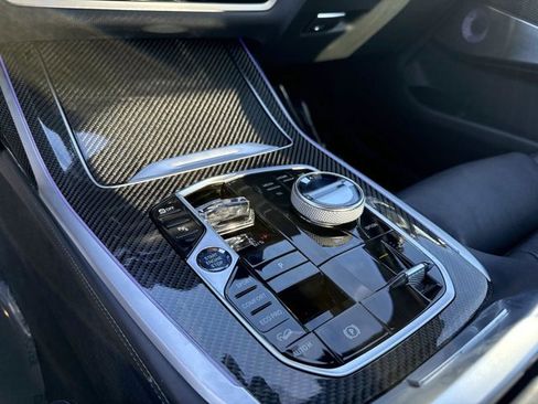 Used 2023 BMW X7 M60i image 30