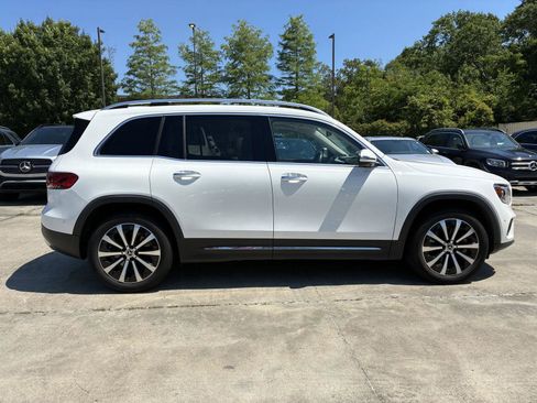 Used 2023 Mercedes-Benz GLB 250 image 25
