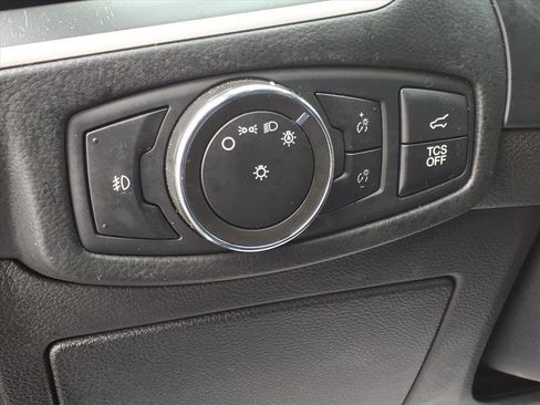 Used 2021 Ford Edge SEL w/ Convenience Package image 15