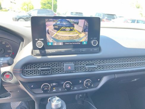 Used 2024 Honda HR-V Sport image 6