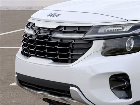 Used 2025 Kia Seltos S image 13