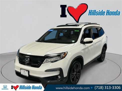 Certified 2022 Honda Pilot Black Edition image 1