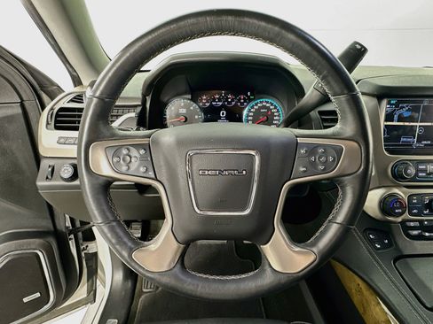 Used 2017 GMC Yukon Denali w/ Open Road Package RWD image 11