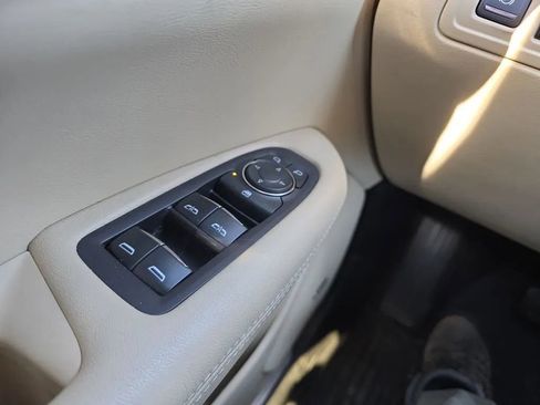 Used 2019 Cadillac XT5 AWD image 25