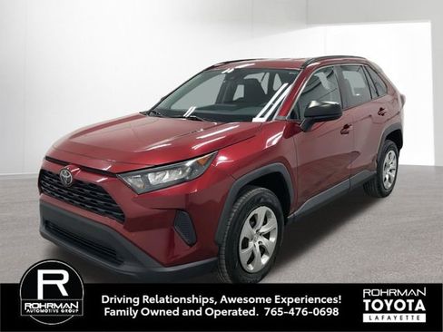 Used 2020 Toyota RAV4 LE AWD/4WD image 1