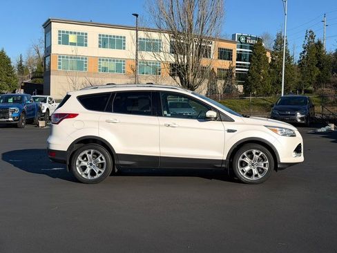 Used 2014 Ford Escape Titanium w/ Equipment Group 401A image 2