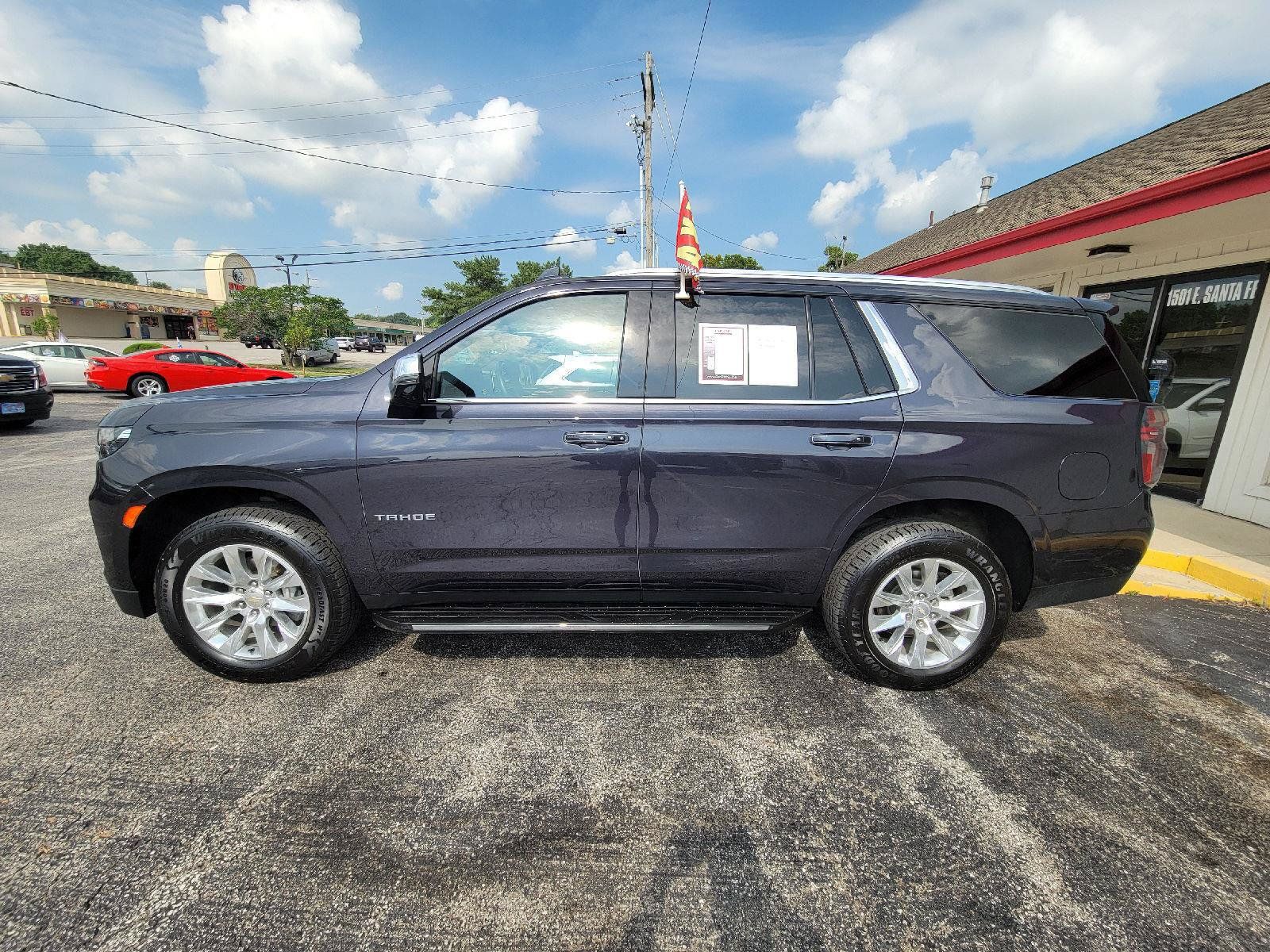 Used 2023 Chevrolet Tahoe Premier AWD/4WD image 15