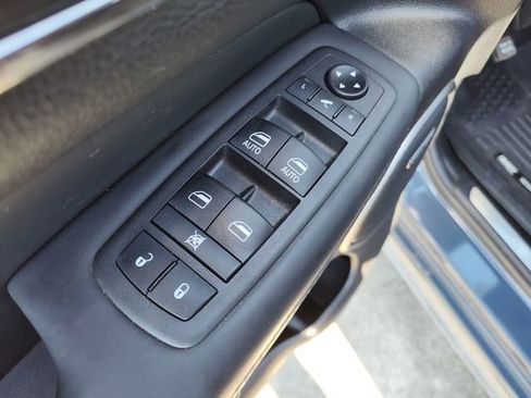 Used 2021 Jeep Grand Cherokee High Altitude image 18