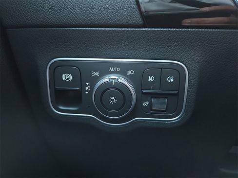 Certified 2026 Mercedes-Benz GLA 250 4MATIC image 26