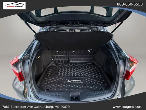 Used 2022 Toyota C-HR XLE FWD image 13