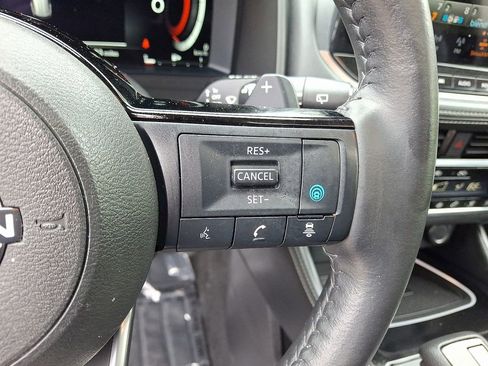 Certified 2023 Nissan Rogue Platinum w/ Platinum Premium Package AWD/4WD image 24