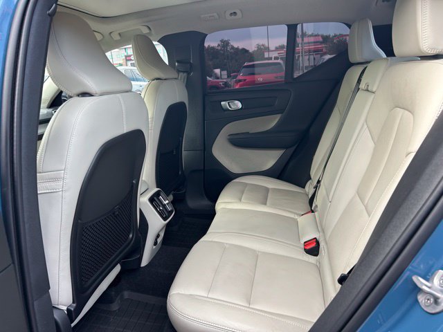 Used 2024 Volvo XC40 B5 Plus w/ Protection Package Premier AWD/4WD image 23