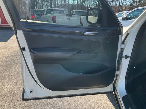 Used 2013 BMW X3 xDrive28i image 17