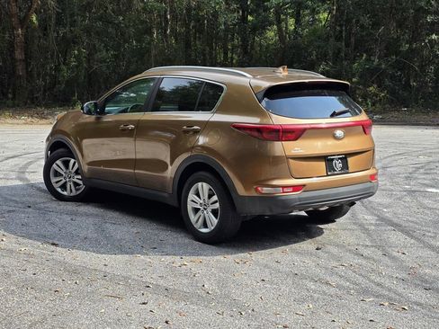 Used 2017 Kia Sportage LX w/ LX Popular Package FWD image 4