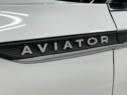 Used 2022 Lincoln Aviator Reserve w/ Equipment Group 201A AWD/4WD image 45