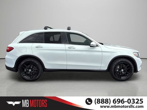 Used 2016 Mercedes-Benz GLC 300 4MATIC image 3