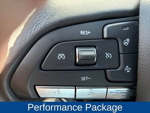 Certified 2021 Cadillac Escalade Premium Luxury w/ Driver Assist Tech Package AWD/4WD image 18
