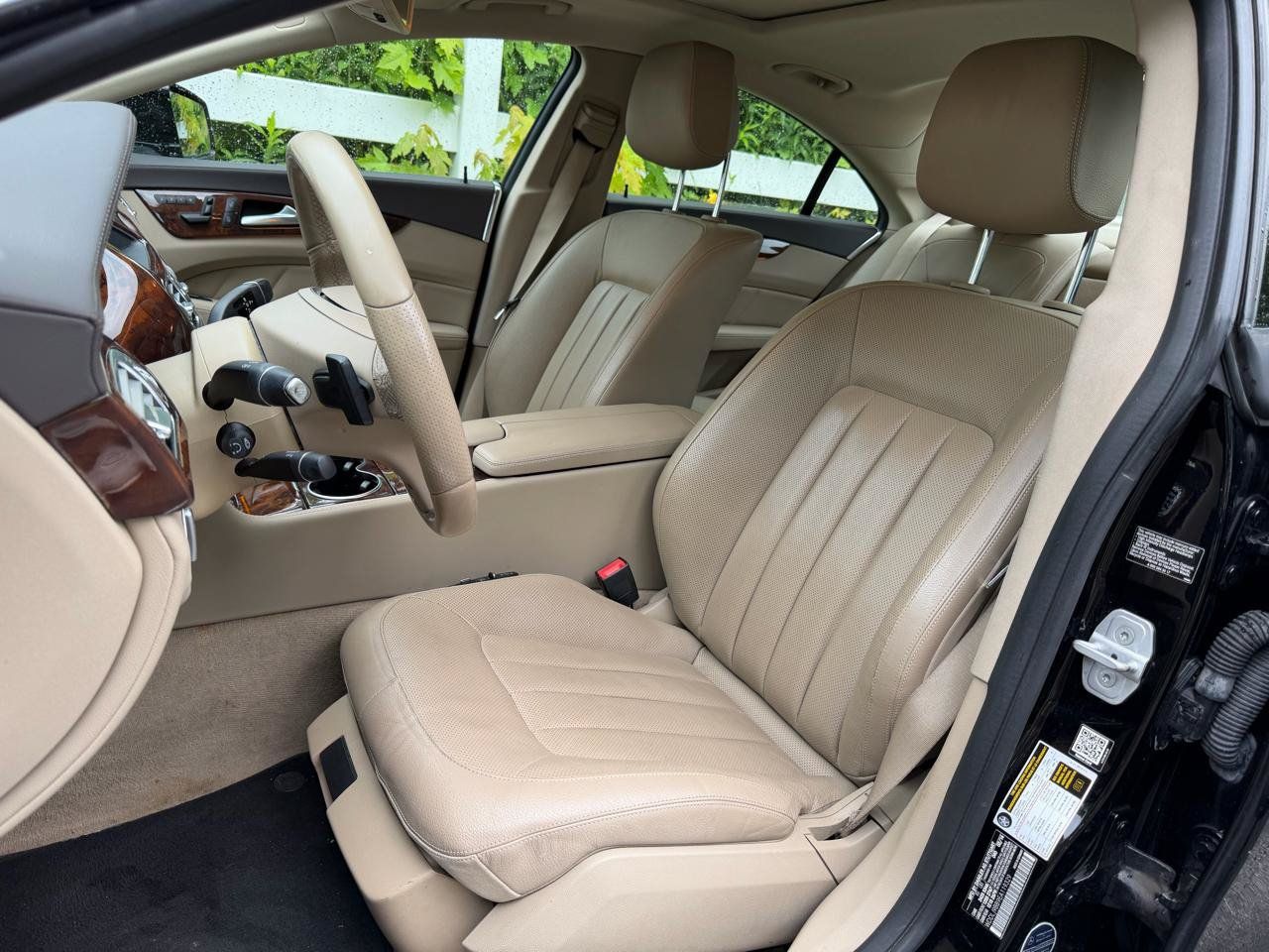 Used 2014 Mercedes-Benz CLS 550 4MATIC image 37