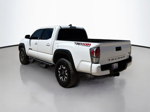 Used 2020 Toyota Tacoma TRD Off-Road w/ Technology Package AWD/4WD image 5