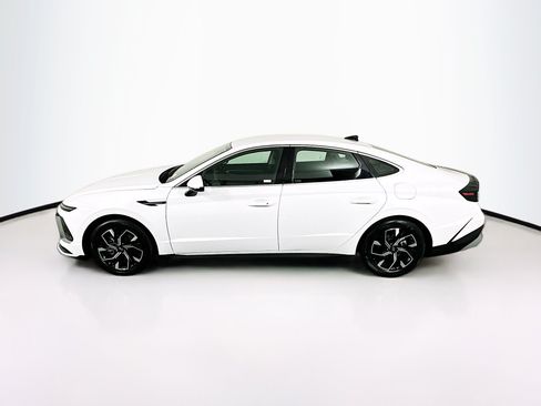 Used 2025 Hyundai Sonata SEL FWD image 4