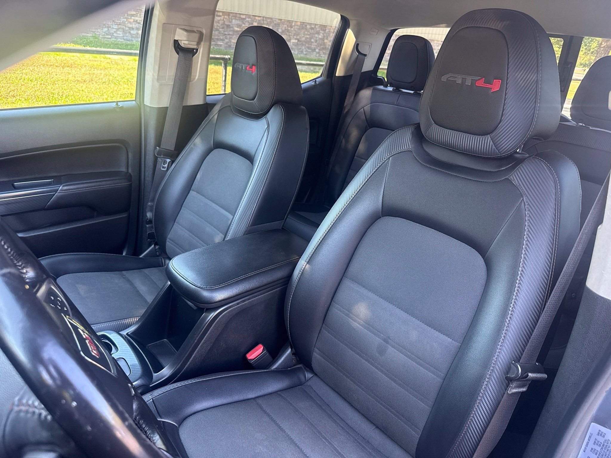 Used 2022 GMC Canyon AT4 AWD/4WD image 12